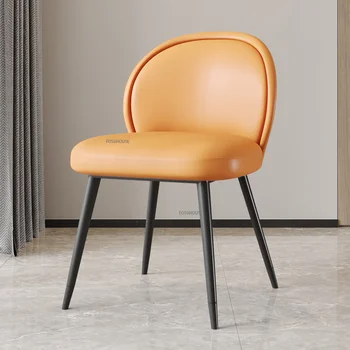 Итальянские кожаные обеденные стулья для столовой Мебель Домашний свет Роскошный письменный стол и стул Простой дизайнерский кухонный стул со спинкой