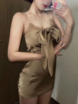 Летнее сексуальное вечернее мини-платье без рукавов, Женское однотонное кружевное элегантное платье, женское повседневное Корейское модное платье с бантом на тонком ремешке 2023 года выпуска