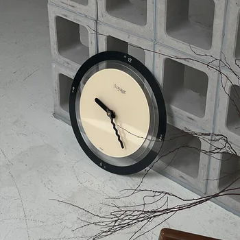 Чистые Красно-кремовые часы Настенные часы Nordic Modern Minimalist Clock Home Fashion Кварцевые часы с отключением звука